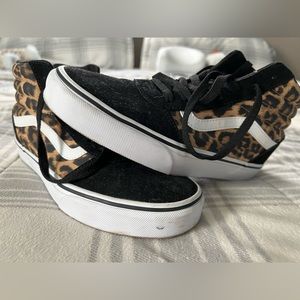 Women’s Vans High top old school leopard print